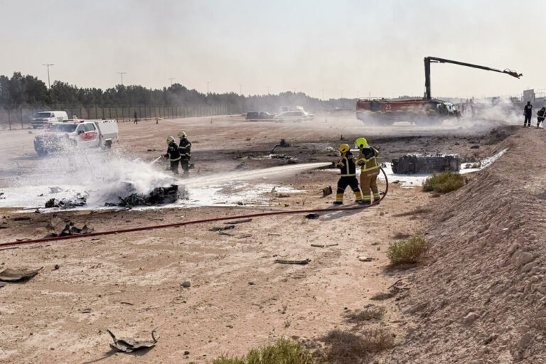 Indian Air Force Tejas aircraft crashes at an air show... watch the horrific video here!