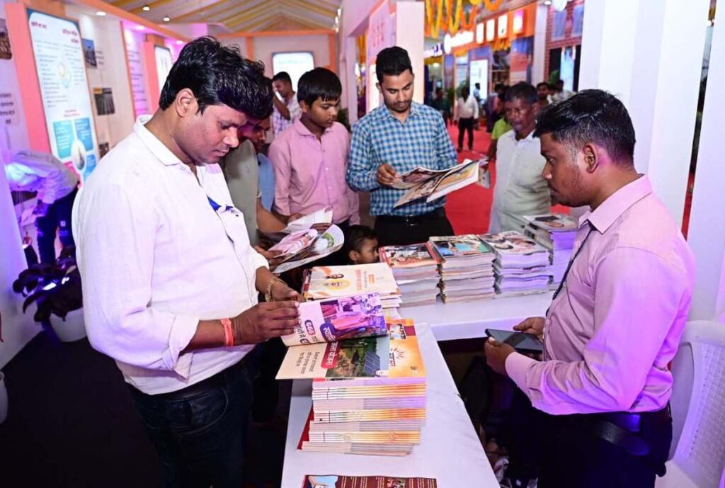 CG State Foundation Day: The photo exhibition of the Public Relations Department became the center of attraction on the foundation day of Chhattisgarh State.