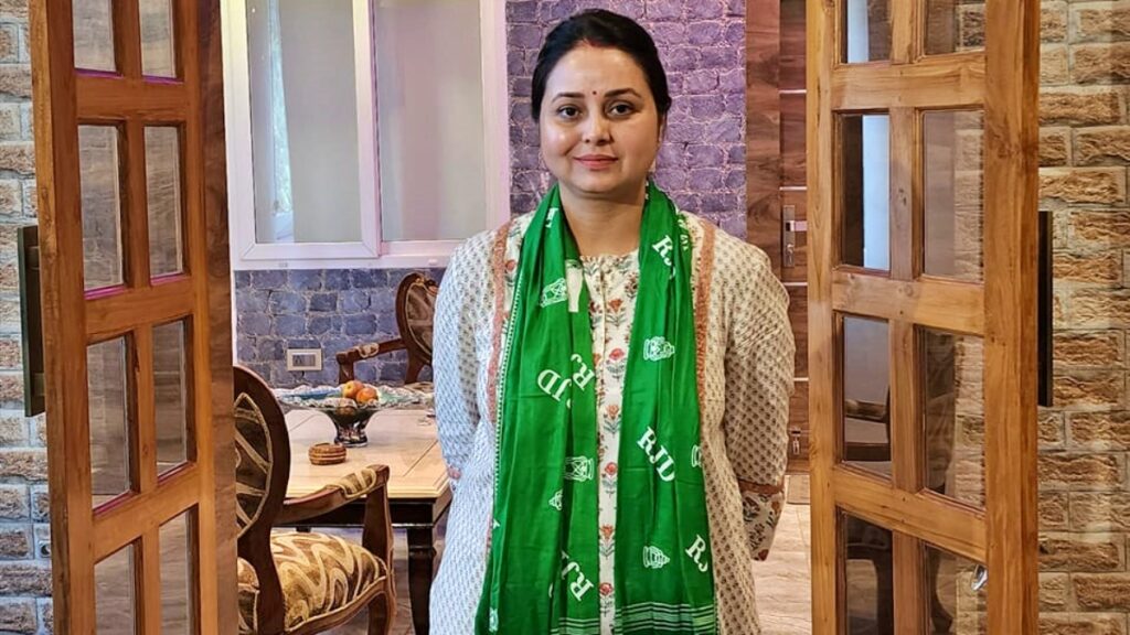 Rebellion in Lalu family : लालू को किडनी देने वाली रोहिणी ने राजनीति छोड़ी…परिवार से रिश्ते खत्म किए…यहां देखें Tweet