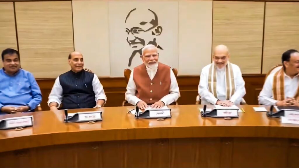 Union Cabinet Meeting : ब्रेकिंग…केंद्रीय कैबिनेट ने 3 बड़े फैसलों को दी हरी झंडी…! बदल सकते हैं देश की दिशा…क्रमवार यहां देखें