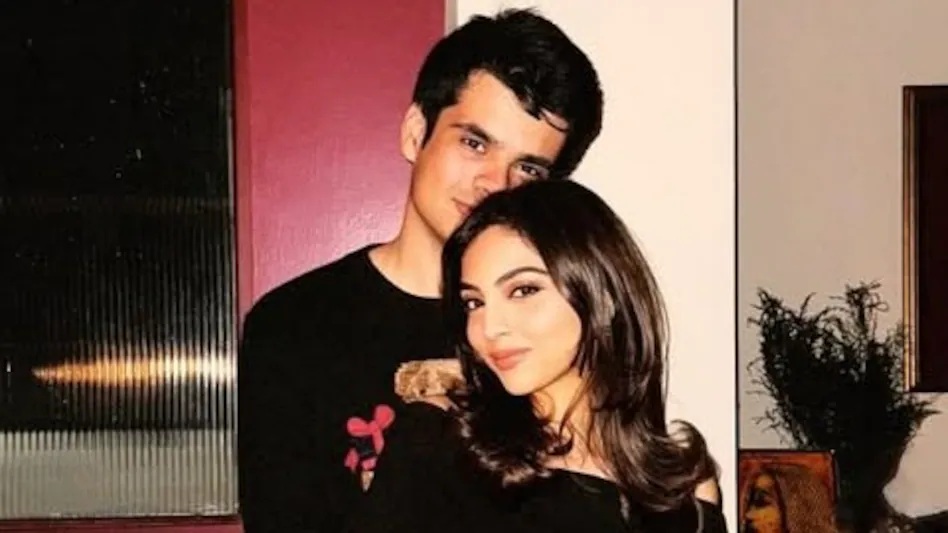 Rehan Wadra : गांधी-वाड्रा परिवार में शादी की शहनाई…! रेहान वाड्रा ने गर्लफ्रेंड अवीवा बेग के साथ की सगाई