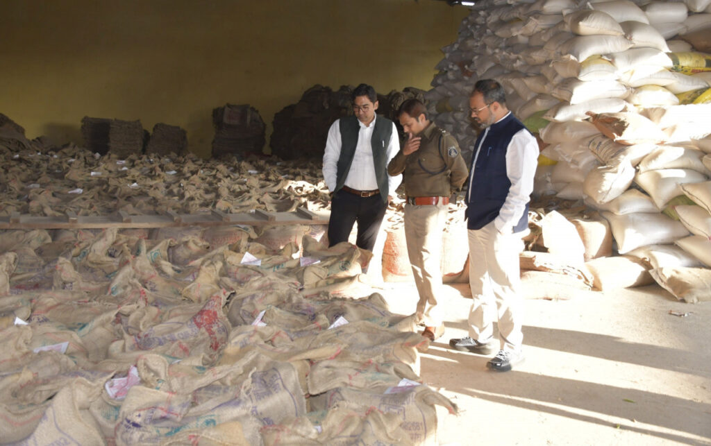 Strict Action : मुंगेली जिले में 14 राइस मिलों को किया गया सील…12 हजार क्विंटल से अधिक धान जब्त…19 राइस मिलों पर कार्रवाई 