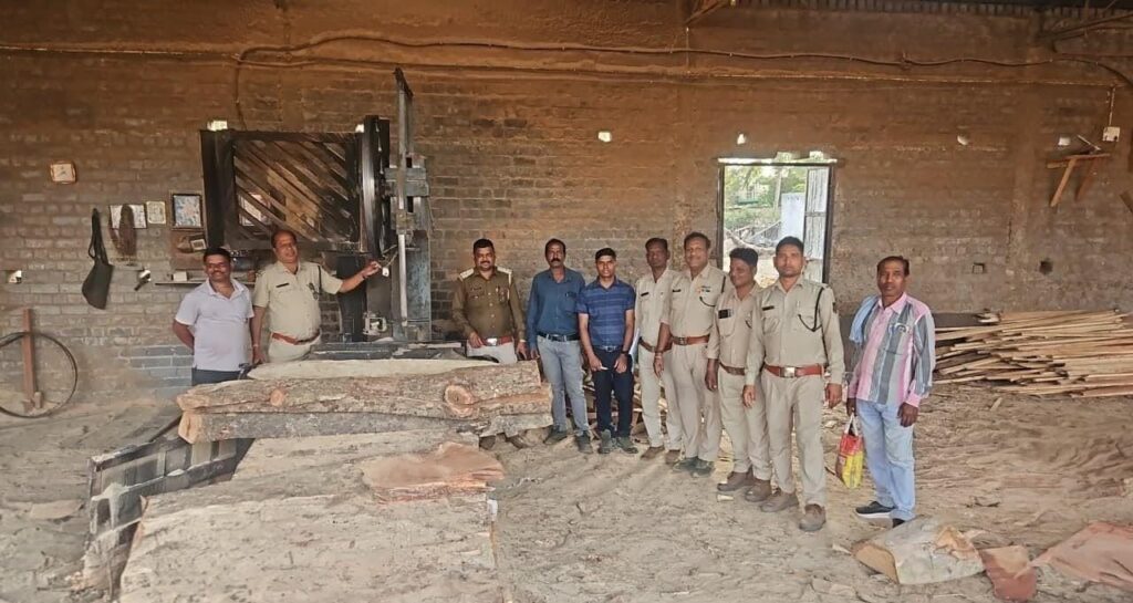 Big Action : वन संरक्षण के लिए सख्त कदम…संयुक्त टीम की कार्रवाई में दो आरा मिल बंद