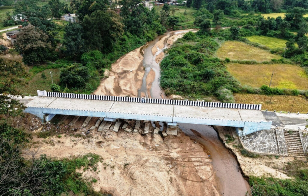 Path to Development : कनेक्टिविटी बढ़ी, विकास बढ़ा…सरकार की सड़क परियोजनाओं का दिखा असर