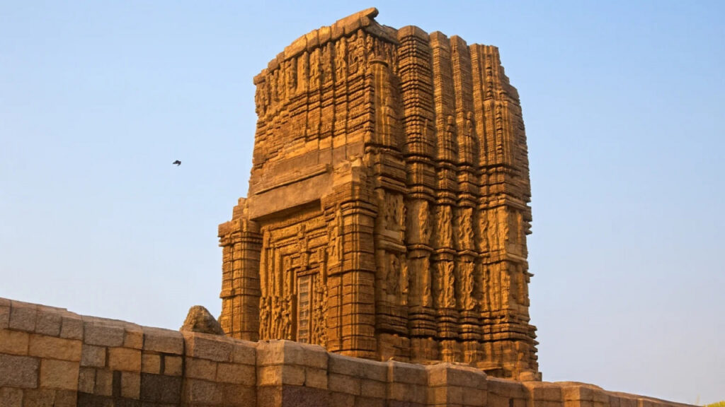 History Recorded in Stone : नकटा मंदिर की रहस्यमयी विरासत…महानदी अंचल की सांस्कृतिक धरोहर…सदियों से अधूरा खड़ा है जांजगीर का विष्णु मंदिर