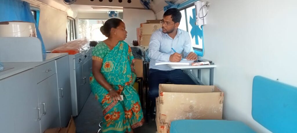 PM Janman Yojana से पीवीटीजी बस्तियों तक पहुंच रही स्वास्थ्य सेवाएं…मोबाइल मेडिकल यूनिट के माध्यम से घर के समीप जांच एवं उपचार सुविधा