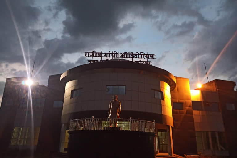 Labour Department Korba : राजीव गांधी ऑडिटोरियम टी.पी. नगर कोरबा में 18 फरवरी को होगा श्रमिक सम्मेलन का आयोजन