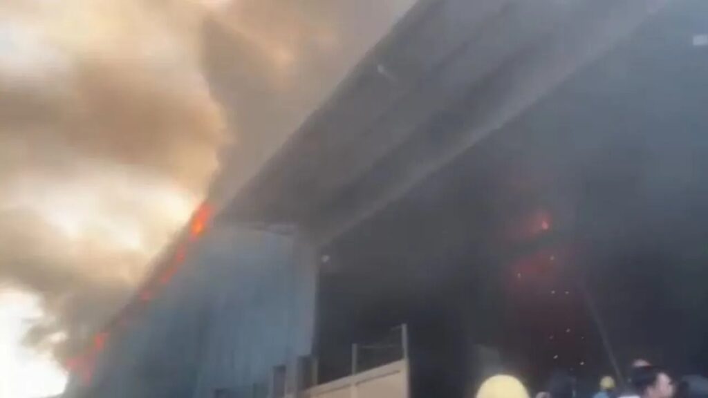 Chemical Factory Blast : फरीदाबाद में कालका केमिकल फैक्ट्री में भीषण धमाका…! 35 लोग झुलसे