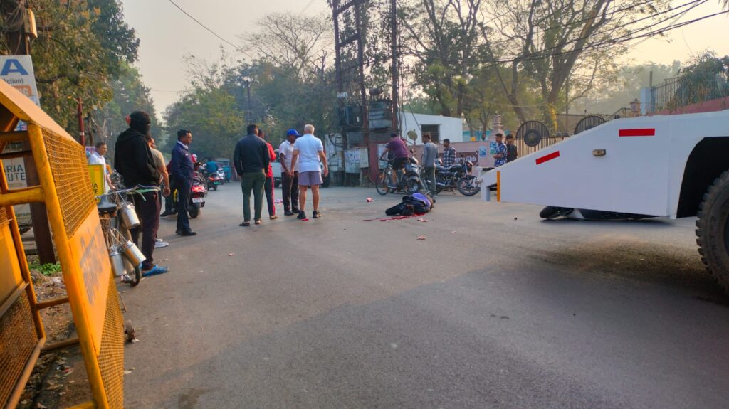 Accident : रायपुर में बड़ा हादसा…! स्कूल जा रहे भाई-बहन को पुलिस टो-वैन ने मारी जोरदार टक्कर…भाई की मौके पर ही दर्दनाक मौत…बहन गंभीर…यहां देखें VIDEO