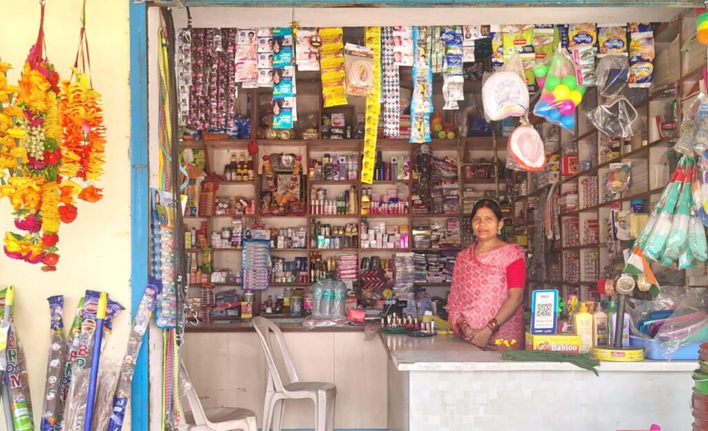 CG Mudra Loan : स्व-सहायता समूह और शासकीय योजनाओं से मजबूत हो रहा महिला सशक्तिकरण अभियान