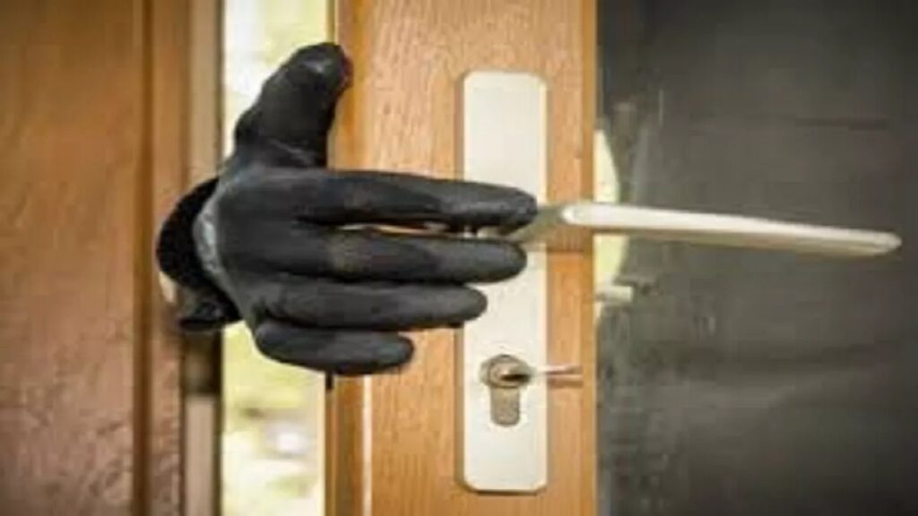 NTPC Robbery : कोरबा एनटीपीसी DGM के घर चोरी…! 35 हजार नगदी और कीमती सामान हुआ चोरी