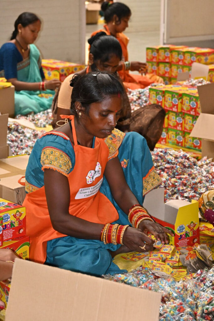 International Women’s Day : ‘लखपति ग्राम’ के रूप में मिली नई पहचान…220 महिलाओं की वार्षिक आय एक लाख रुपये से अधिक