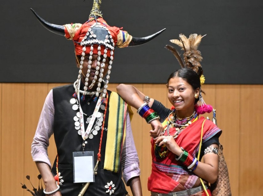 Adi Parv 2026 : आदिवासी संस्कृति की झलक से सजा नवा रायपुर…वर्ल्ड रिकॉर्ड में दर्ज ट्राइबल अटायर शो