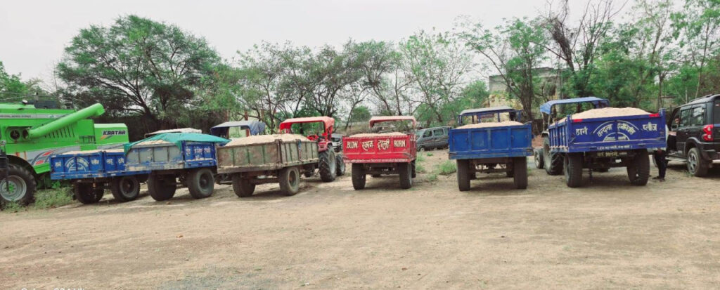 Mining Raid : अवैध खनन पर प्रशासन का बड़ा एक्शन… सारंगढ़-बिलाईगढ़ में 14 वाहन जब्त… सख्ती से जारी अभियान