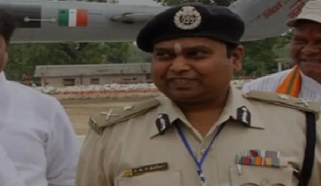 Inspiring Story : बंदूक के साए से विकास की राह तक…जब एक IPS ने बदल दी बस्तर की तकदीर…! बदलाव की पूरी कहानी यहां पढ़ें