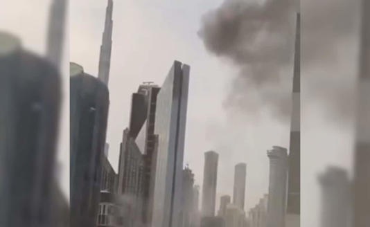 Dubai Attack : ईरान-इजरायल तनाव के बीच सेंट्रल दुबई में धमाके…! धुएं का गुबार देखा गया…यहां देखें VIDEO