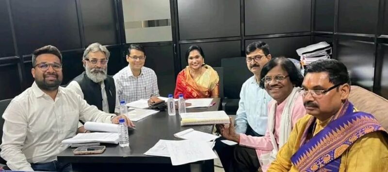 Film Industry : छत्तीसगढ़ में फिल्म निर्माण को नई उड़ान…! स्क्रिप्ट समिति गठन की दिशा में बड़ी पहल…कला, संस्कृति और सिनेमा के समन्वय पर जोर…स्थानीय प्रतिभाओं को मिलेगा नया मंच