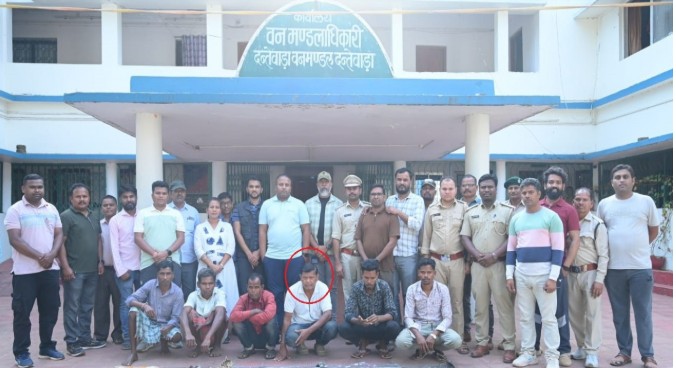 Strict Action : बाघ-तेंदुए के शिकार मामले में डिप्टी रेंजर समेत 9 आरोपी गिरफ्तार…गिरोह का भंडाफोड़…खाल बरामद