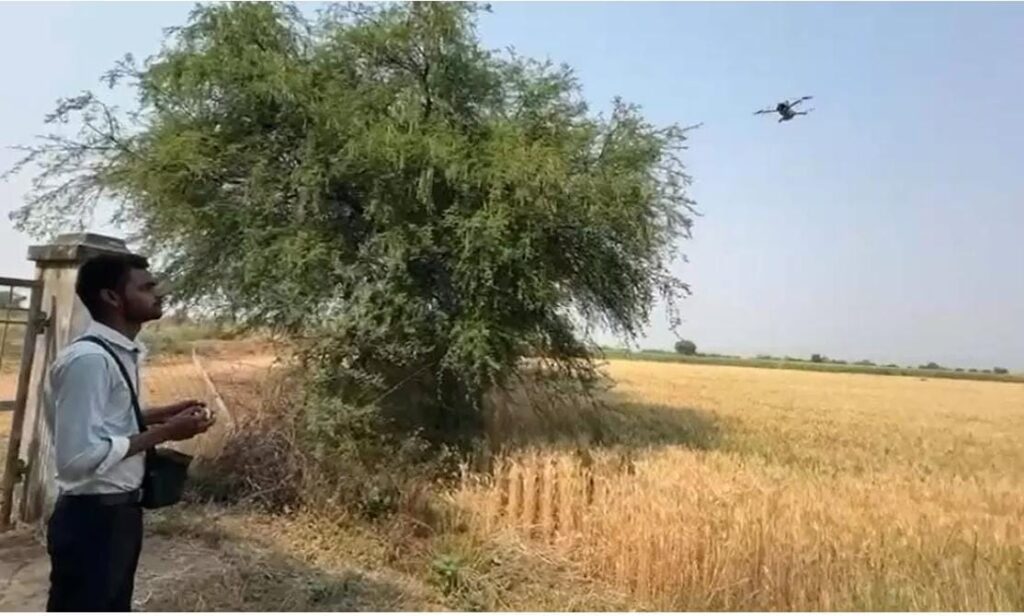 Drone Surveillance : ब्रेकिंग…दुर्ग-बेमेतरा में नशे के कारोबार पर वार…! पुलिस ने शुरू किया ड्रोन सर्विलांस