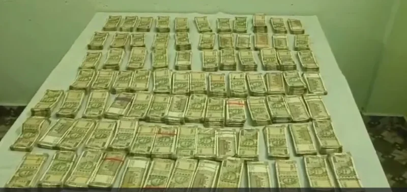 Naxal Operation : माओवादियों का 46 लाख से अधिक का कैश जब्त… गरियाबंद पुलिस की सफलता…यहां देखें Video