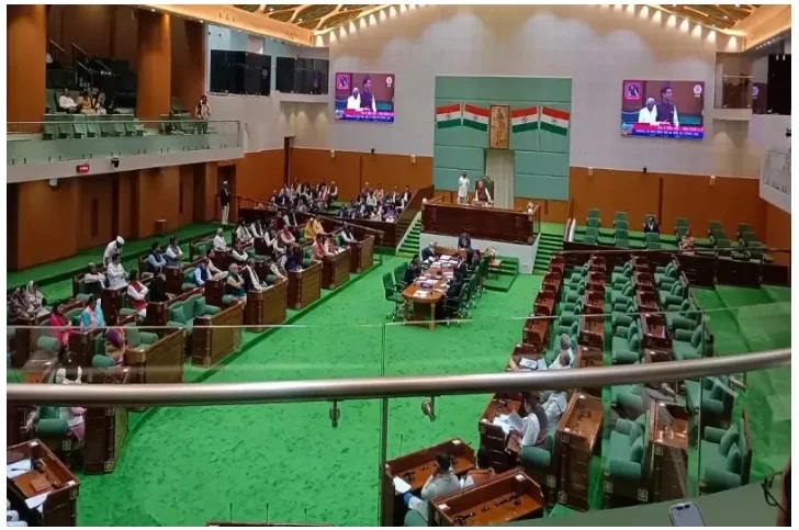 Chhattisgarh Assembly : भाजपा विधायक ने नेशनल हेराल्ड को विज्ञापन राशि देने पर उठाया सवाल…! सरकार ने दिया जवाब