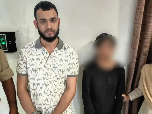 Drug Network : रायपुर में इंटरनेशनल ड्रग्स रैकेट का खुलासा…! दुबई से रायपुर तक फैला जाल…दिल्ली से ऑपरेट हो रहा सिंडिकेट…Dead Drop सिस्टम से सप्लाई