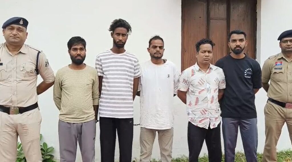 Satta App : महादेव के बाद ‘सांई सट्टा ऐप’ का भंडाफोड़…! IPL के बीच हाईटेक रैकेट का पर्दाफाश…5 गिरफ्तार 2 फरार