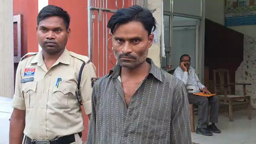 Human Trafficking : रायगढ़ में मानव तस्करी का बड़ा खुलासा…! नाबालिग को 1.5 लाख में बेचा…5 आरोपी गिरफ्तार