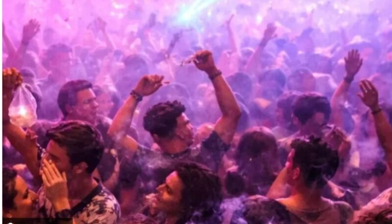 High Profile Concert में ड्रग्स का कहर…! 2 MBA स्टूडेंट्स की मौत…5 लोग गिरफ्तार