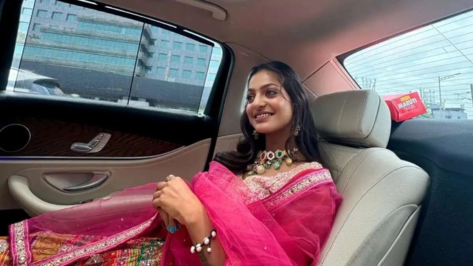 Monalisa Marriage Controversy : महाकुंभ की ‘मोनालिसा गर्ल’ केस में बड़ा ट्विस्ट…! फर्जी बर्थ सर्टिफिकेट पर CMO हटाए गए