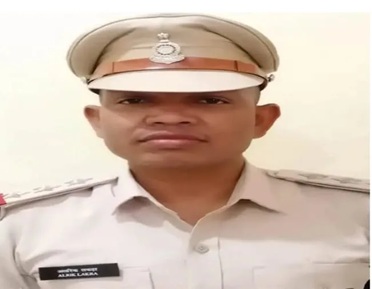 Gambling Case : वर्दी की साख पर दाग…! जुए के फड़ का वीडियो वायरल…टीआई सहित दो पुलिसकर्मी सस्पेंड