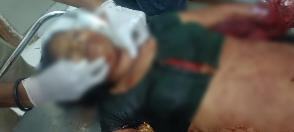 Murder: Bloody Attack in Gariaband! Community Health Worker Murdered—Throat Slit with a Blade; Husband and Sons, Who Rushed to Save Her, Also Subjected to Relentless Attacks—Watch VIDEO Here.