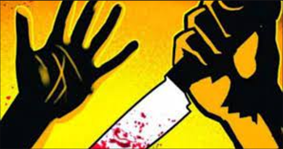A minor dispute escalated into violence late last night in the Paras Nagar area of ​​the Ganj police station area of ​​Raipur, the capital. Two of the accused, Sahil Khan and his father, Ismail, attacked the Sahu family with knives after they were told not to consume drugs