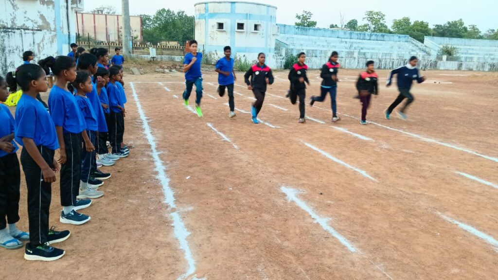 Sports Camp : ग्रीष्मकालीन खेल शिविर में निखर रही बच्चों की प्रतिभाएं… 260 खिलाड़ी ले रहे 8 खेलों का प्रशिक्षण