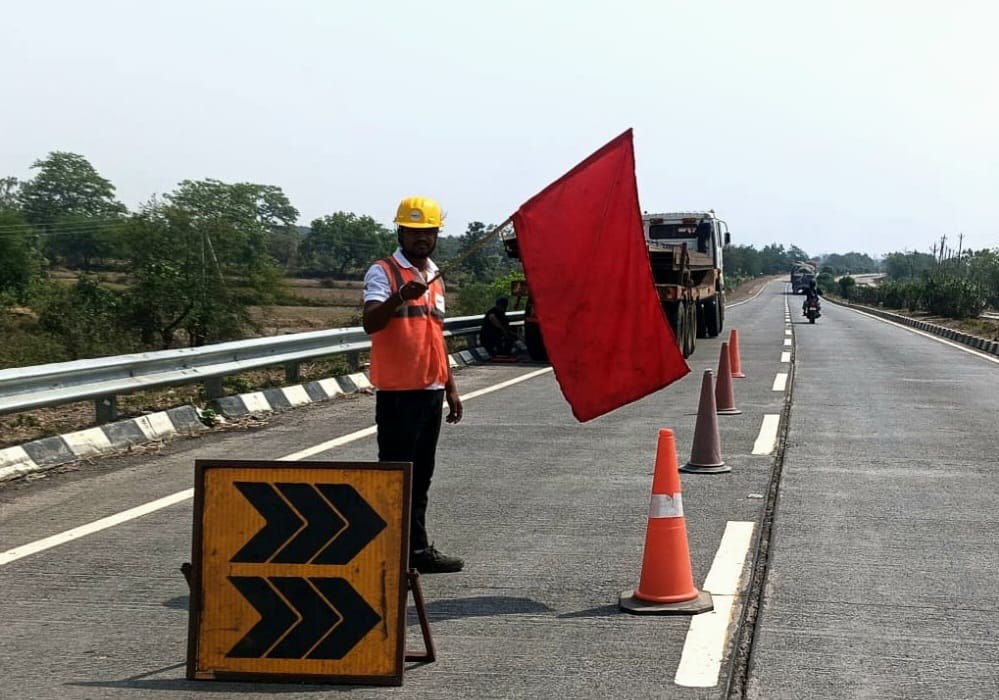 NHAI : राष्ट्रीय राजमार्ग पर मुसाफिरों की ‘संजीवनी’ बना डायल 1033… 24×7 उपलब्ध है सेवा
