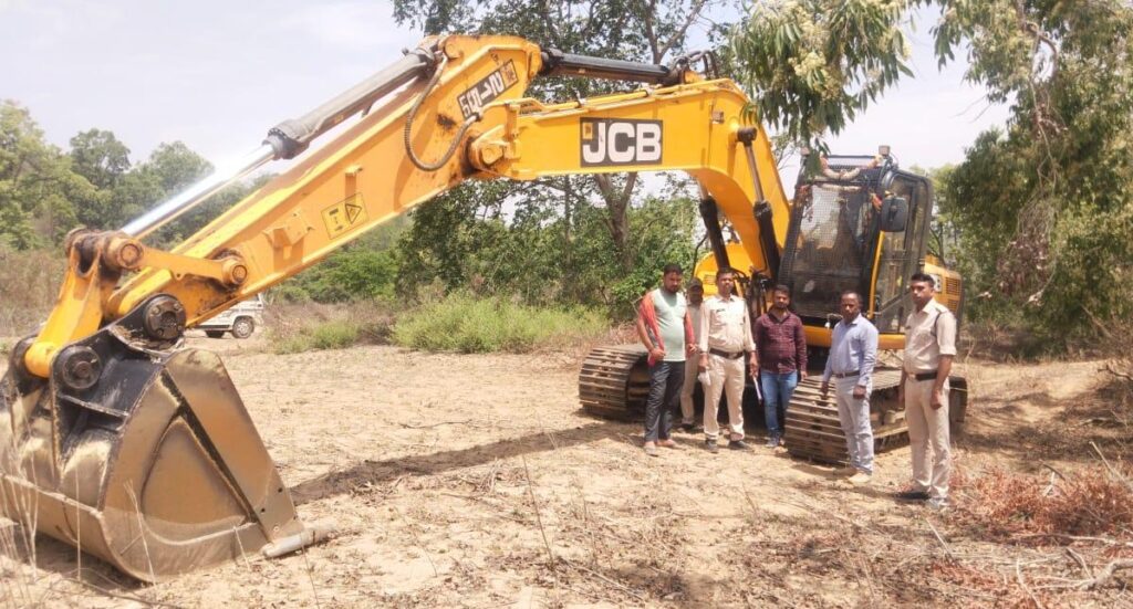 Illegal Sand Mining पर बलरामपुर प्रशासन की बड़ी कार्रवाई… अवैध खनन पर लगातार सख्ती