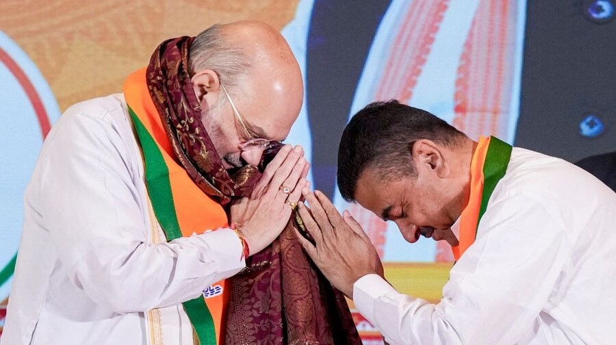New CM Suvendu Adhikari : बंगाल में BJP की ऐतिहासिक जीत…! शुभेंदु अधिकारी होंगे नए मुख्यमंत्री…कल सुबह 11 बजे लेंगे शपथ