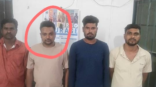 Raipur Murder Case : रायपुर में सनसनी…! पार्षद ने दोस्त के साथ मिलकर की युवक की हत्या..!. शव महानदी के किनारे रेत में दबाया…पुलिस ने किया सच का खुलासा