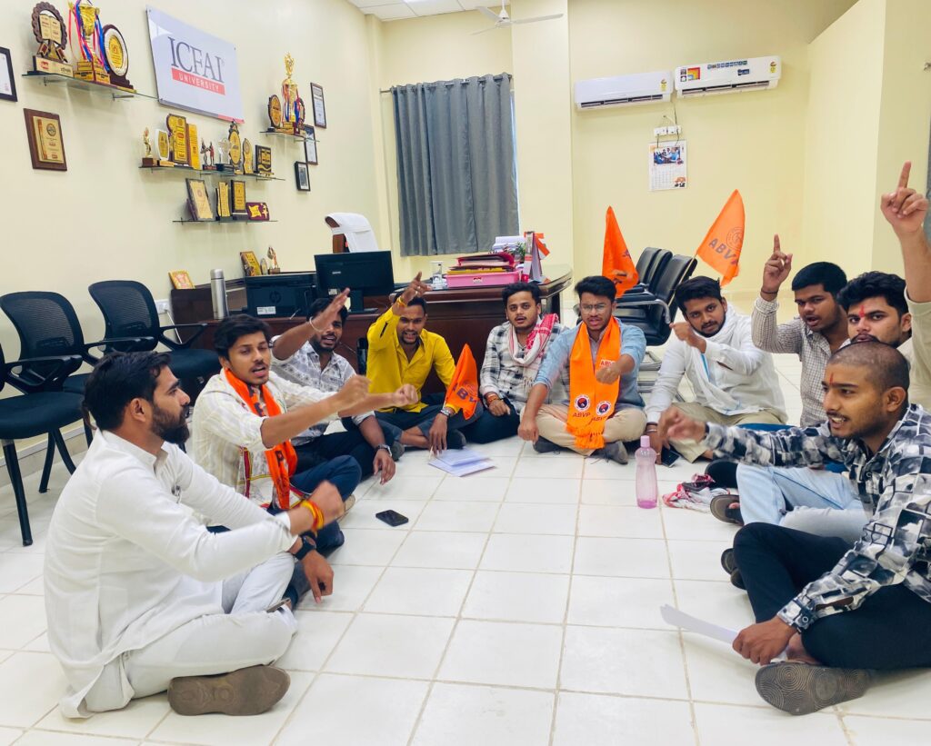 ICFAI विश्वविद्यालय दुर्ग के कुलपति पर ABVP का बड़ा आरोप…हटाने की मांग तेज