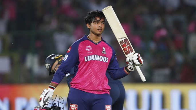 BCCI Decision : 15 साल के वैभव सूर्यवंशी के लिए BCCI का बड़ा फैसला…! इंग्लैंड दौरे पर अकेले नहीं जाएंगे वैभव…परिवार रहेगा साथ