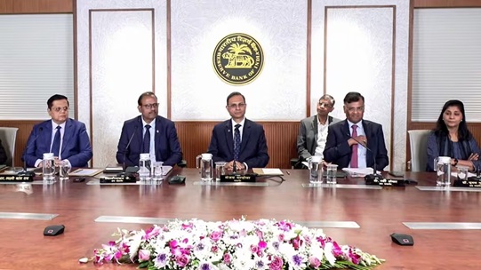 RBI Repo Rate : RBI का बड़ा फैसला…! ब्याज दरों पर आया बड़ा अपडेट…EMI नहीं बढ़ेगी…जानिए पूरा असर