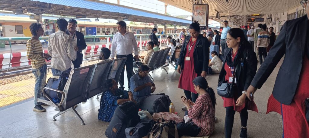 Ticket Checking Campaign : रायपुर मंडल में टिकट चेकिंग का बड़ा एक्शन…! 15 दिनों में 2836 केस…रेलवे ने वसूले 18 लाख रुपये